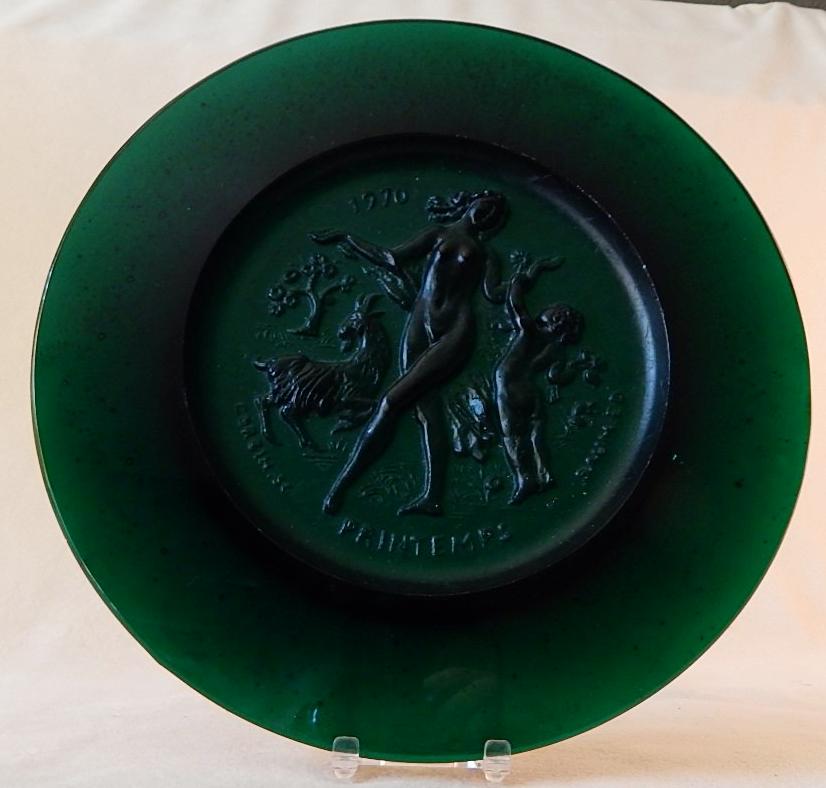 DAUM FOUR SEASONS ART GLASS PLATE PRINTEMPS 1970 PATE DE VERRE