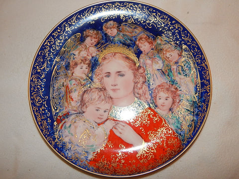 EDNA HIBEL "THE ANGEL'S MESSAGE" CHRISTMAS COLLECTOR PLATE- KNOWLES - 1985