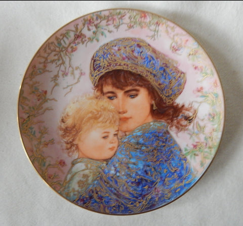 EDNA HIBEL "CATHERINE AND HEATHER" KNOWLES MOTHER'S DAY COLLECTOR PLATE-  COA- 1987