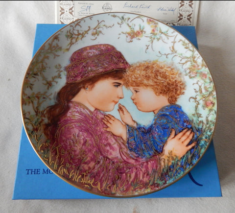 EDNA HIBEL "SARAH AND TESS" KNOWLES MOTHER'S DAY COLLECTOR PLATE-  COA- 1988